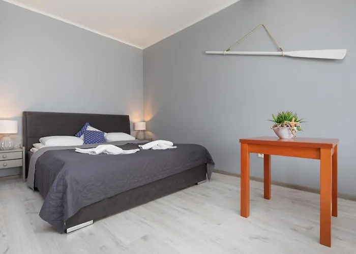 Livia בית אירוח נישורזה